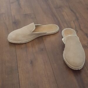 Saks 5th Avenue Gold Shimmer Espadrille‎ Mules